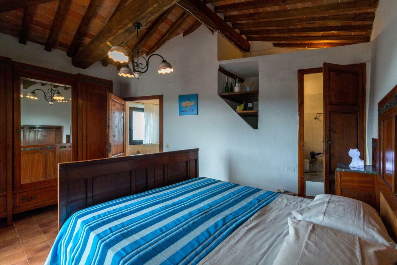 Art Rebus Tower In Tuscany Apartamento Radda in Chianti Exterior foto