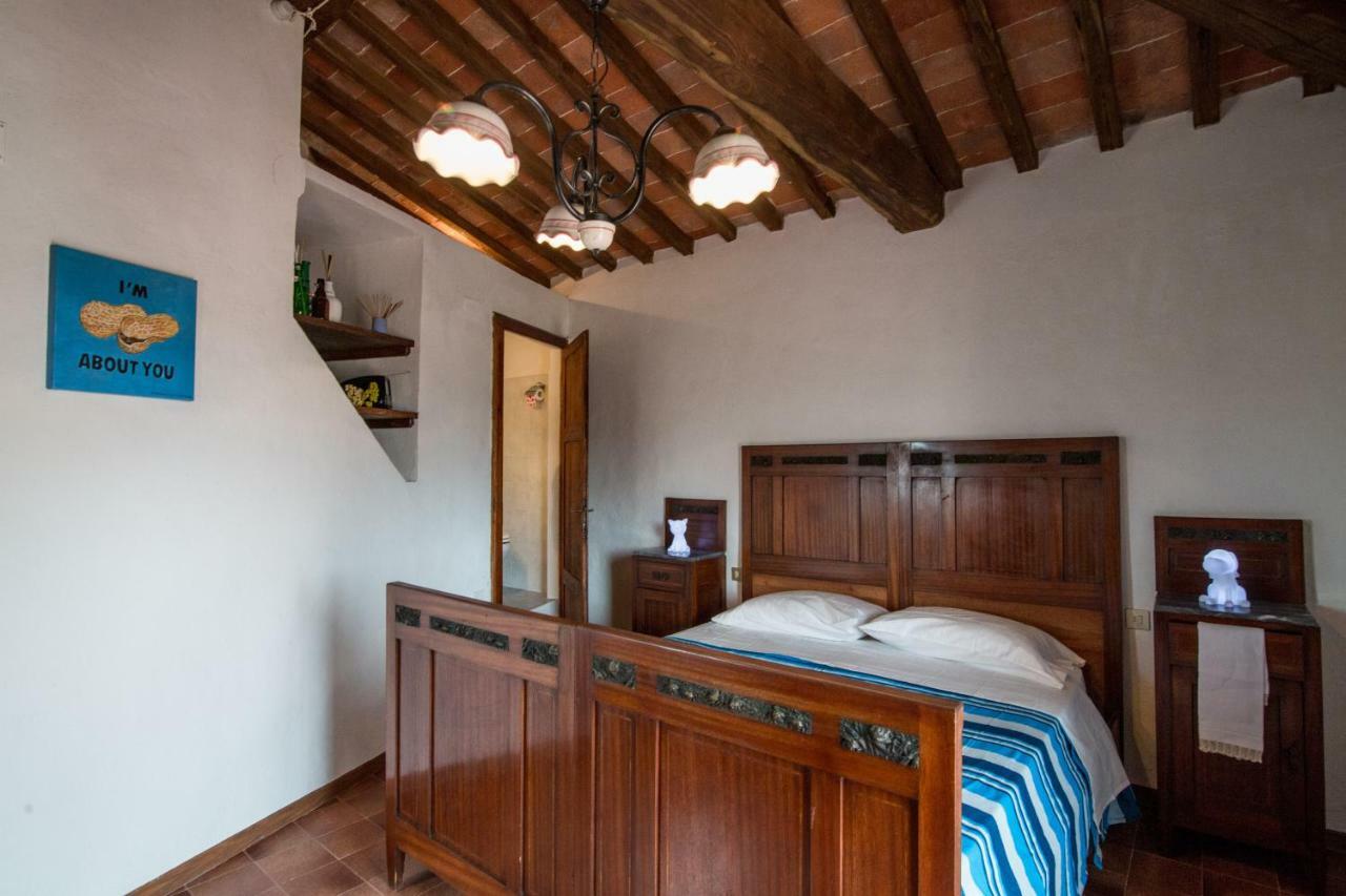 Art Rebus Tower In Tuscany Apartamento Radda in Chianti Exterior foto