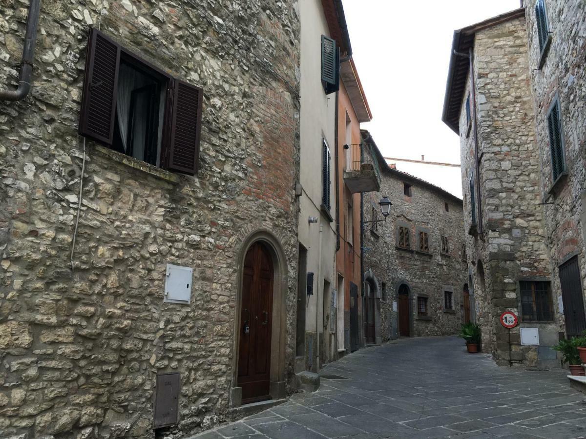Art Rebus Tower In Tuscany Apartamento Radda in Chianti Exterior foto